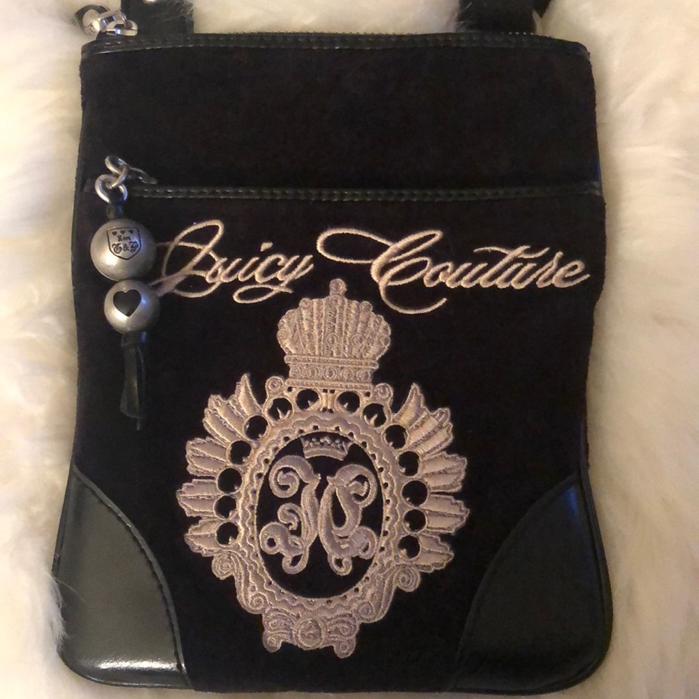 Cross body Juicy Couture small purse - Picture 2 of 3